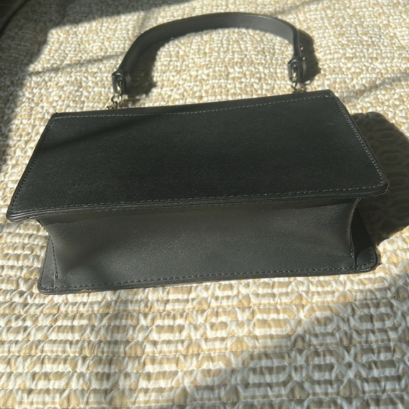 KATE SPADE BLACK LEATHER CONVERTIBLE BAG - Picture 5 of 13